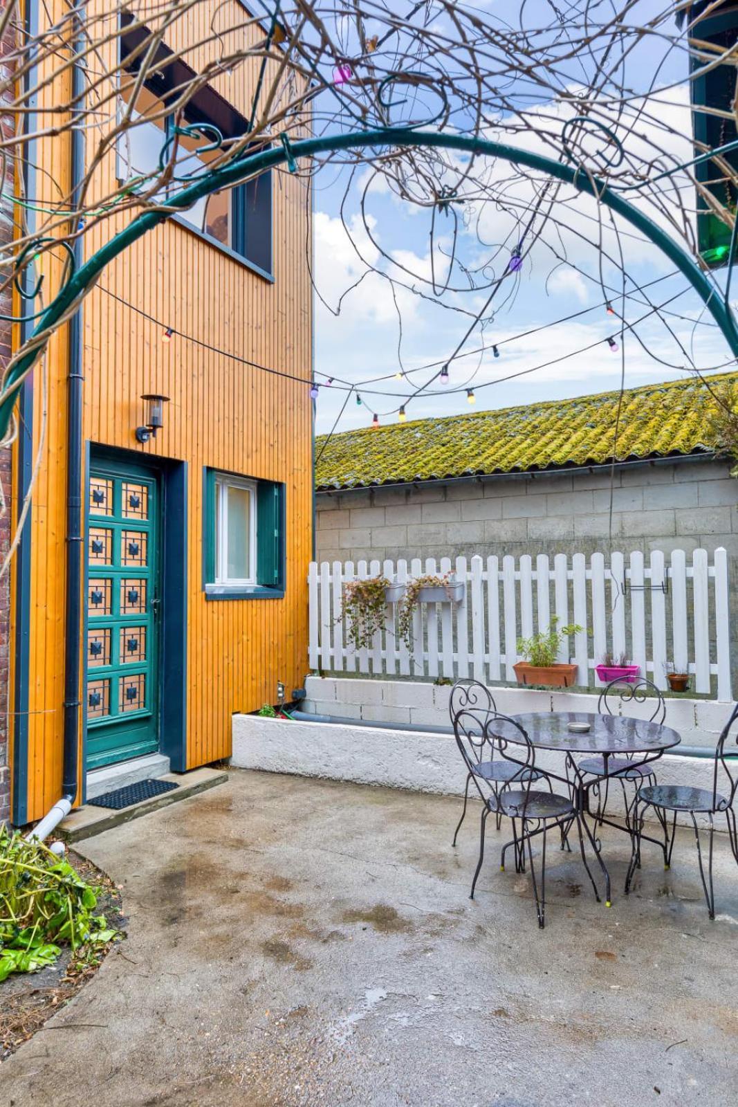Rose Ecrin De Charme Avec Parking Terrasse Privee Et Jardin Partage Apartment Grand-Couronne Bagian luar foto