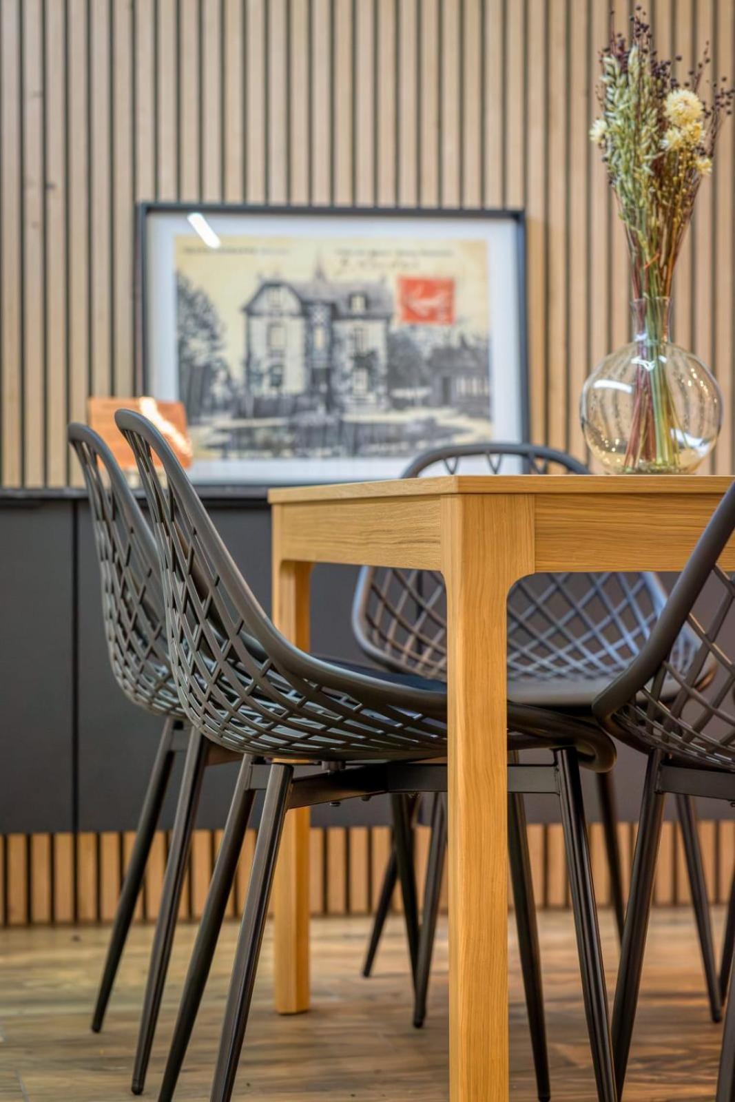 Rose Ecrin De Charme Avec Parking Terrasse Privee Et Jardin Partage Apartment Grand-Couronne Bagian luar foto