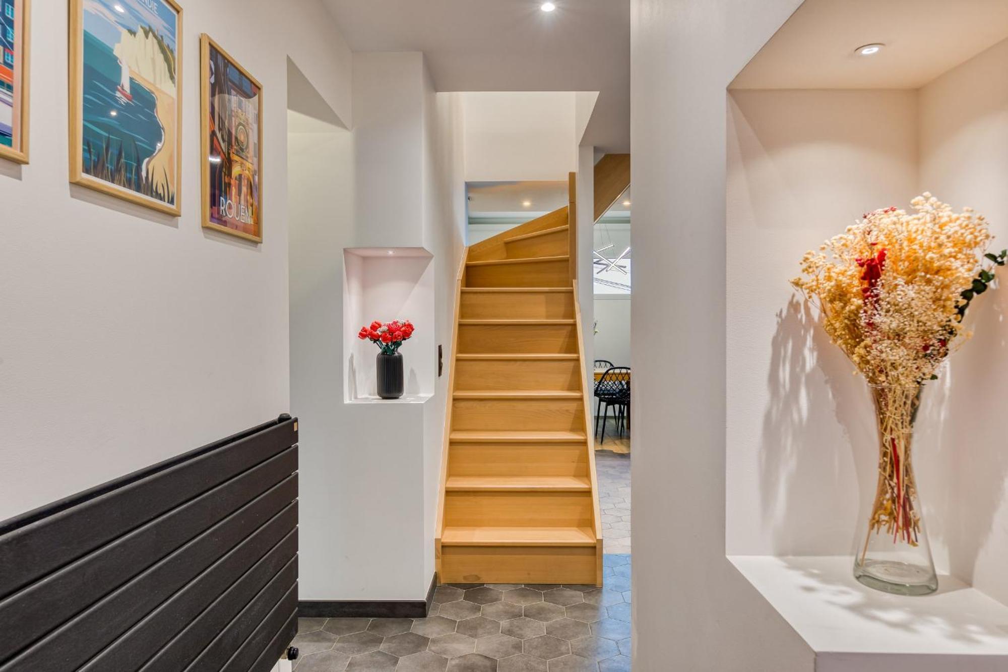 Rose Ecrin De Charme Avec Parking Terrasse Privee Et Jardin Partage Apartment Grand-Couronne Bagian luar foto